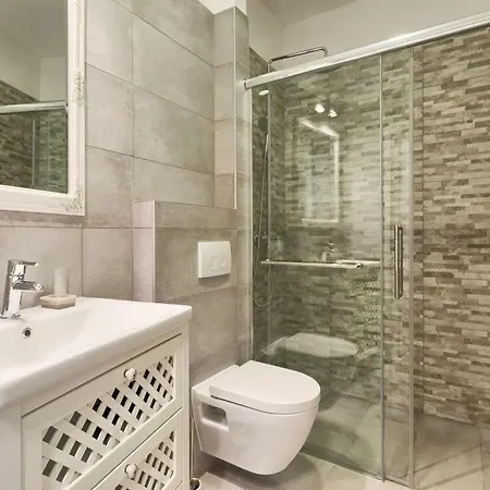 Lume Comfortable Hotel 4*