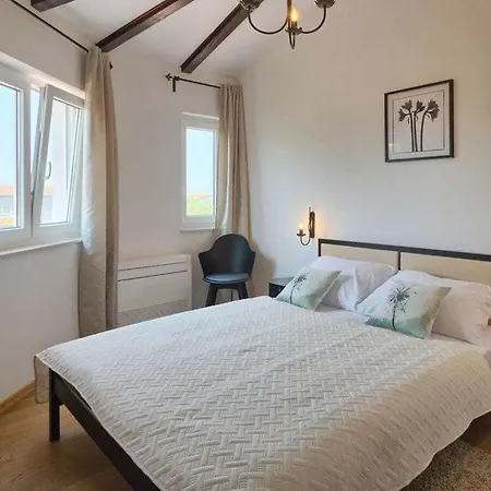 Lume Comfortable Hotel